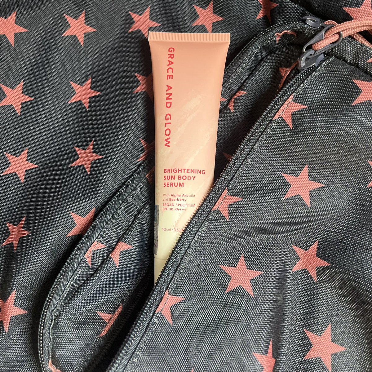 cattyable's tweet image. siap menerjang LOMBOK yang terik sekaleeh pemirsa☀️

JANGAN LUPA APPLY SUNBLOCK YAA. maju lu terik matahari, aku udah pakai sunblock😎🫵🏻