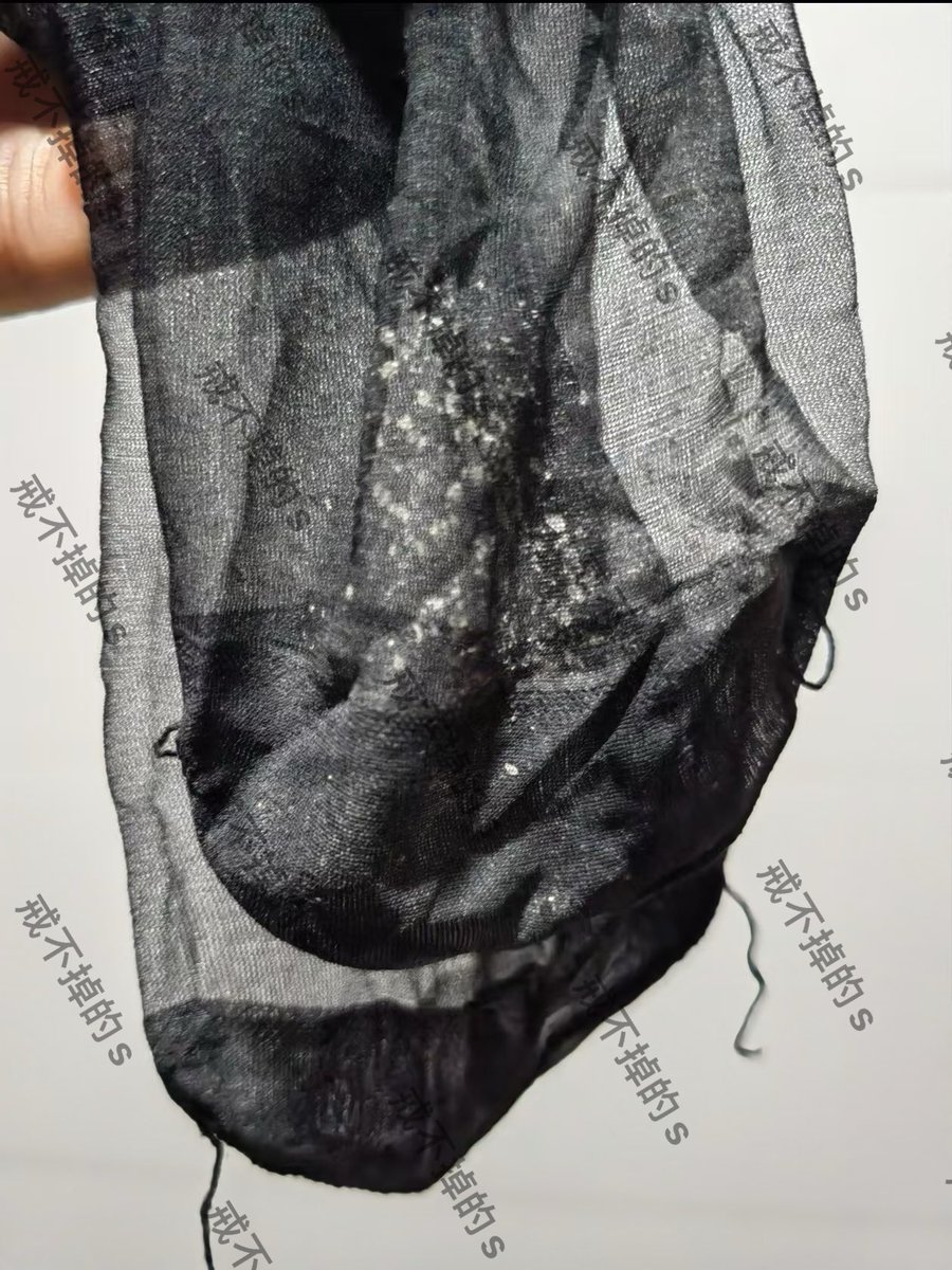 #专柜收丝
上班无聊逛商场无意中发现某专柜小少妇柜姐的全包皮鞋边隐约有黑丝痕迹，上去沟通套路简简单单拿下，日后长期合作，这次不能白来，再套路拿下脚上黑丝几把套，上班穿几个小时汗迹不少，抓紧厕所套上，出来继续跟她聊会天，别提有多刺激
现在教收丝套路，包含语法心理建设，语音一对一教学！ https://t.co/aI2e7g699G