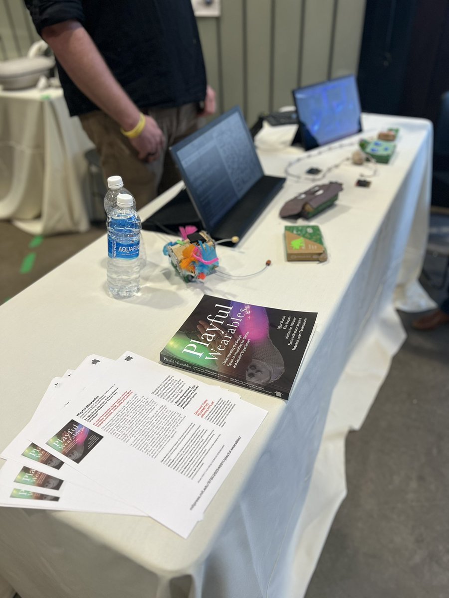 httfsymposium's tweet image. Day 1 of demos at #HTTF2024 showcased local UCSC research on VR, serious games, and human-robotics interaction! 🌿🕶️🤖 Attendees dove into hands-on experiences, exploring the latest in tech innovation. #UCSCResearch #VR #SeriousGames #HumanTech #HCI #Demos