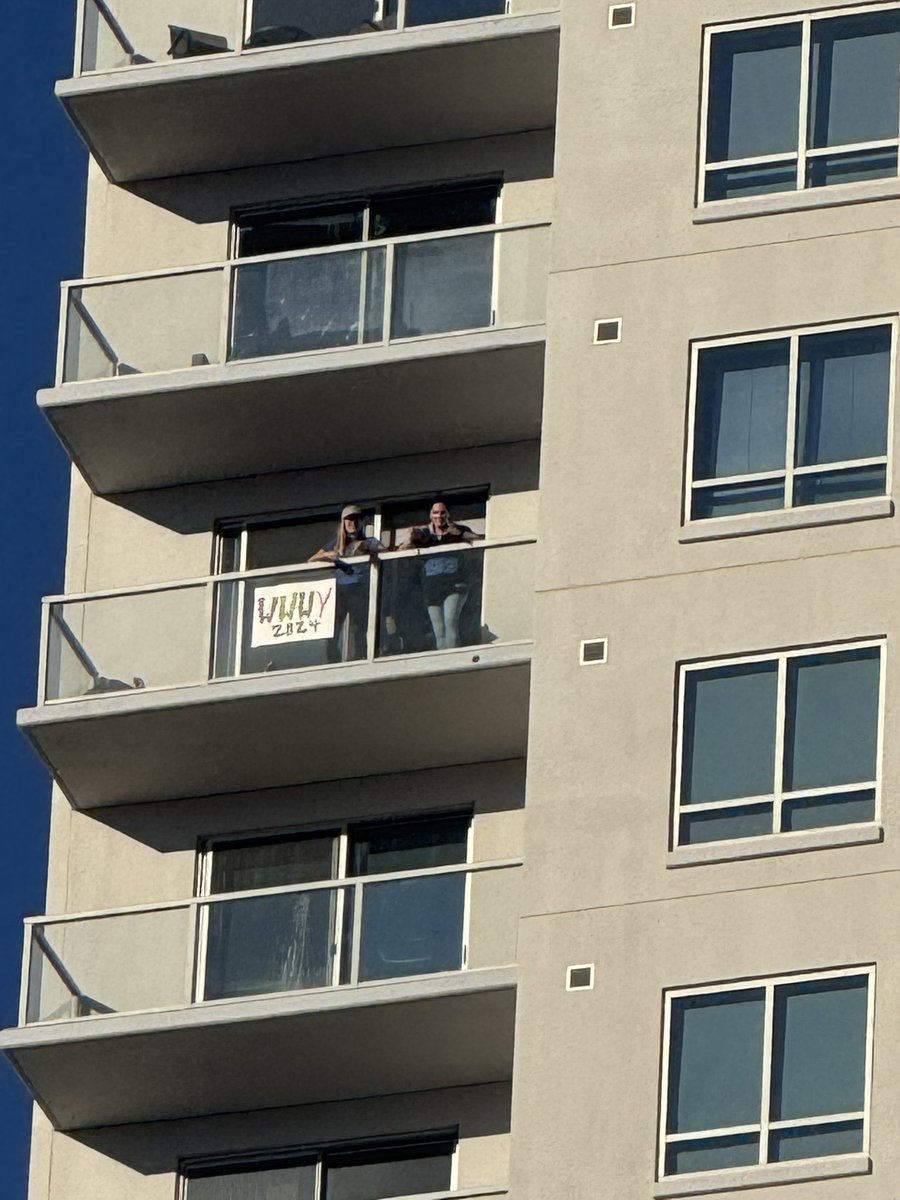 MariMarvelosa's tweet photo. Shouts out to the homies (whoever they were) who had the best seats in the house for @WWWYFest https://t.co/zpKmU9BSqW