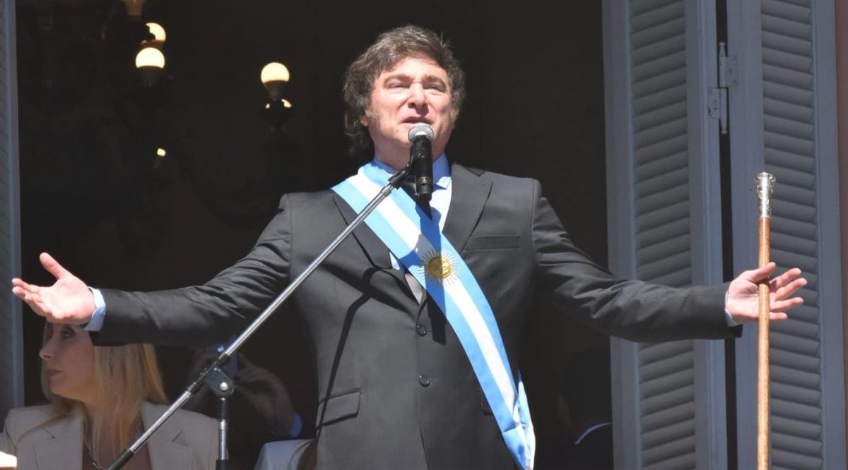 Feliz cumpleaños al hombre gris, el economista, el destapa kurros, el incorruptible, el LIBERTADOR de la ARGENTINA y el MEJOR PRESIDENTE de la HISTORIA MUNDIAL, JAVIER MILEI.
