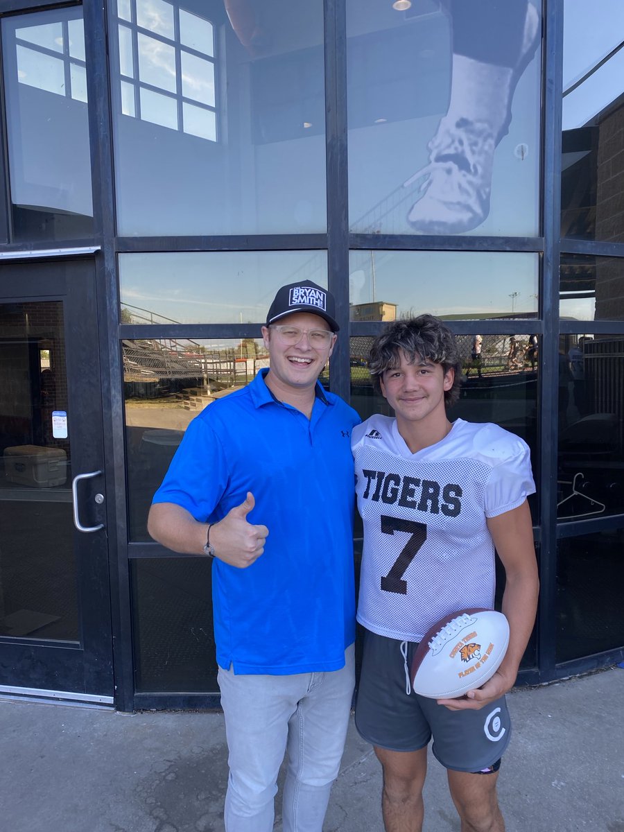 Congrats to Sophomore Legend Ellis for getting the State Farm Player of the Game. He finished 9-13 passing with 3TD FRIDAY NIGHT FOR 133 yards. Go Tigers!