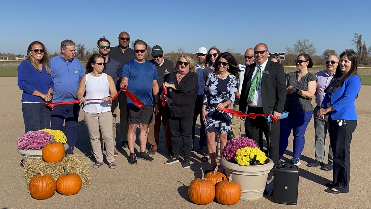 DeltaTownship's tweet photo. Ribbon cutting today for two projects at our Mount Hope Park.  1. Perimeter pathway, a terrific nearly two mile loop.  2. Our two new ballfields giving us four at Mt. Hope.  Special thanks to the MDNR for grant funding for a portion of these projects. https://t.co/stYCtB9n1Y