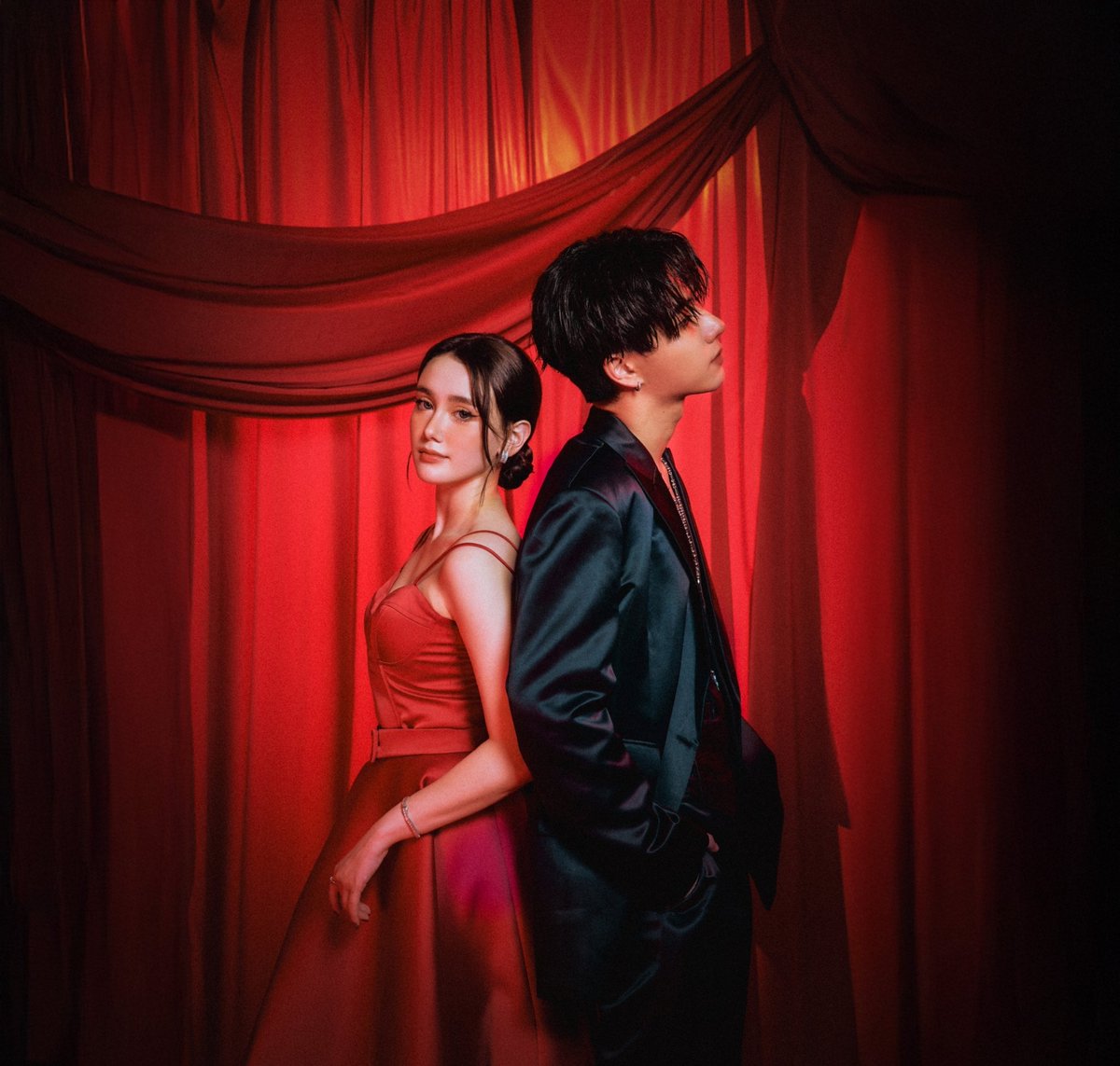 𝐓𝐡𝐞 𝐒𝐞𝐫𝐢𝐞𝐬 𝐘 𝐓𝐡𝐚𝐢𝐥𝐚𝐧𝐝 🏳️🌈 tweet media