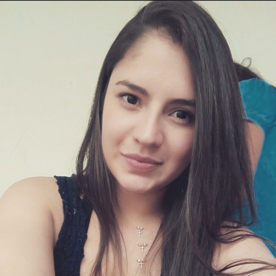 elisa_esp_'s tweet photo. #Desaparecida #alerta #viral #niunamas  #mujer 

Ella es Julieth Alejandra Cetina Chacón, llego de Londres a Cancún a las 4pm, migración la detuvo y ahora está desaparecida. Migración dice que ella nunca llegó y sabemos que si 

AYÚDENOS A DIFUNDIR https://t.co/BNkBstk5DH