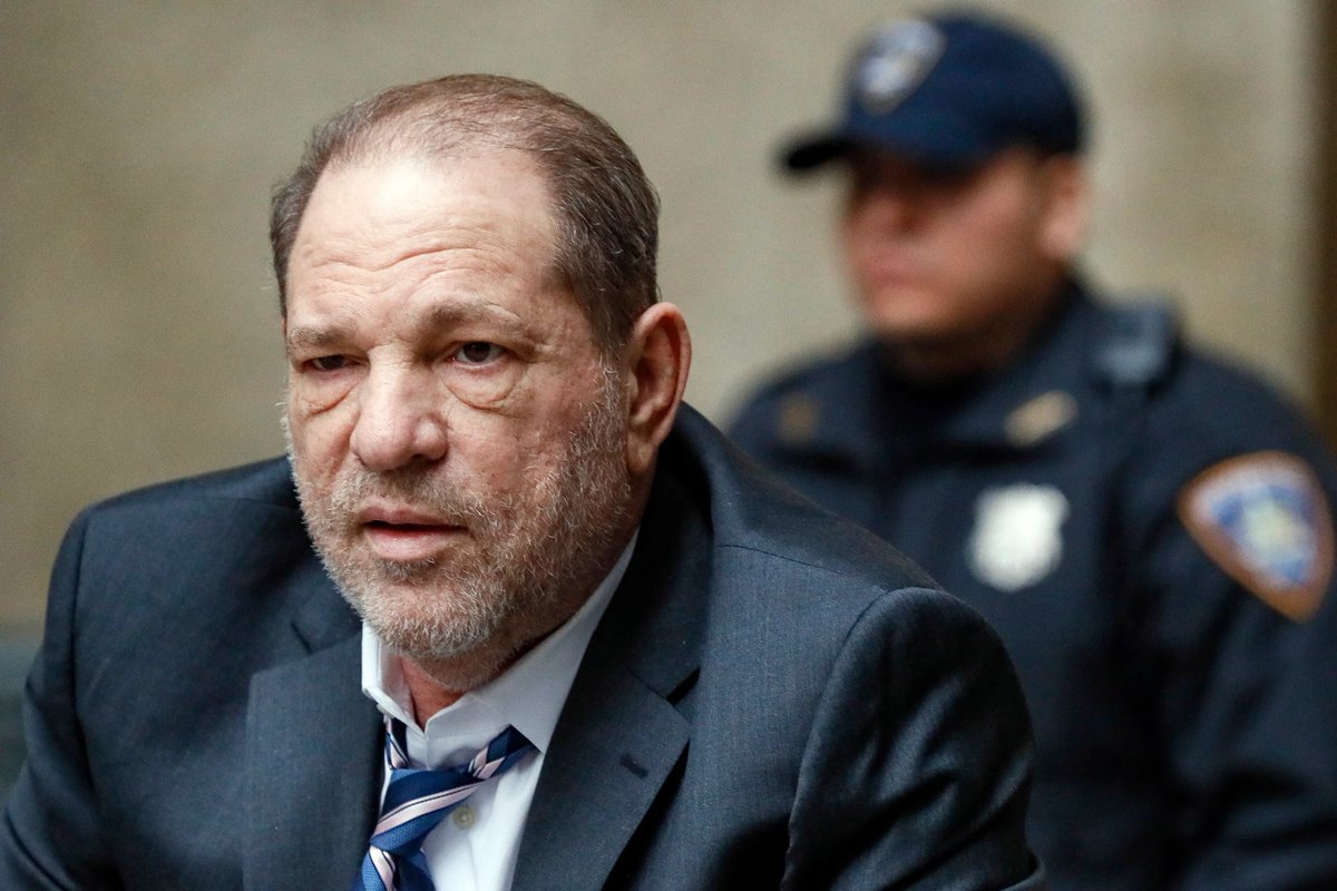 PopCrave's tweet photo. Harvey Weinstein has been diagnosed with chronic myeloid leukemia, a form of bone marrow cancer. https://t.co/pyiY4nNhuD