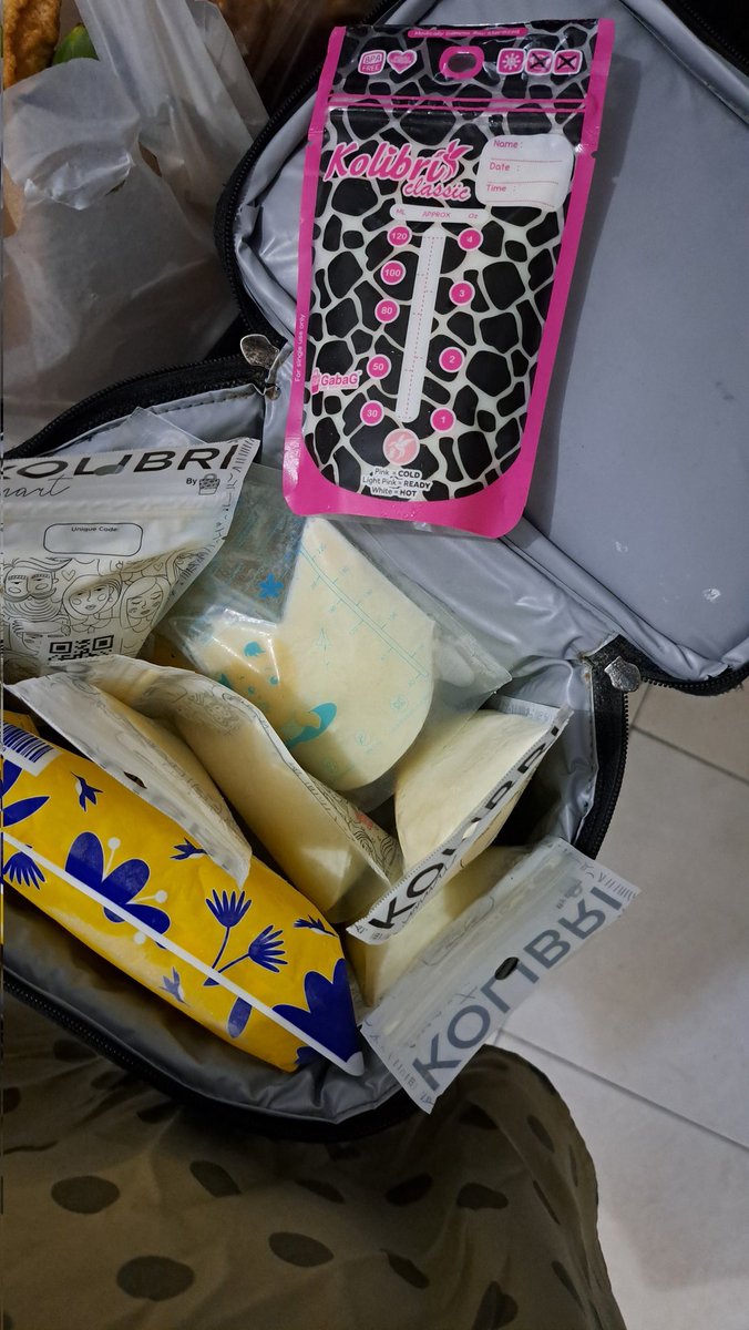 Sheren_Tesha's tweet photo. Bekal susu Shenata utk di rumah omah hari ini🎀😘 Puji Tuhan🤍 https://t.co/CiUz9IhJif