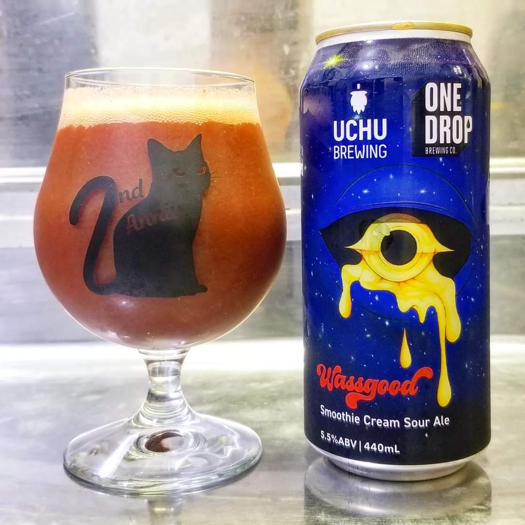 PepeMotowo's tweet photo. #onedropbrewing
#uchubrewing
#wassgood
Smoothie Cream Sour Ale
5.5% ABV 440ml
ブルーベリー、ブラックカラント、イチゴでベリーの香りが全開。
酸味と甘さが心地よく、ココナッツクリームはまとめ役。うちゅうの方はいつものスムージーから想像するに、もっとココナッツが香る気がします。 https://t.co/kXhWX08l4K