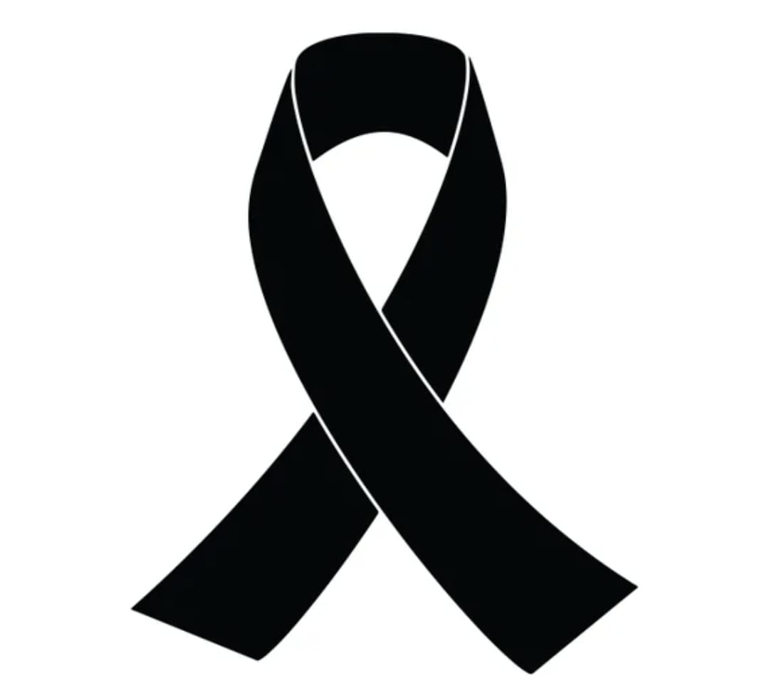 La noticia que jamás hubiésemos deseado dar. Nos ha dejado Paco Chinea, Presidente de Honor del Club. DEP