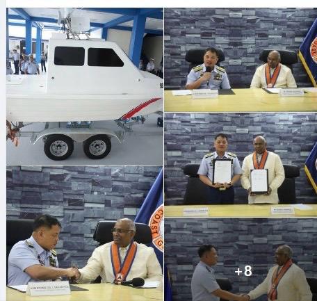 UNODC_BMB's tweet photo. @UNODC_MCP provided the Philippines Coast Guard (PCG) with an Unmanned Surface Vessel (USV) to enhance MDA data collection and MDA training. The official handover ceremony was held today at PCG HQ in Manila 🇵🇭
Read more👉https://t.co/nQKe4wMr2J https://t.co/s0ne43iysg