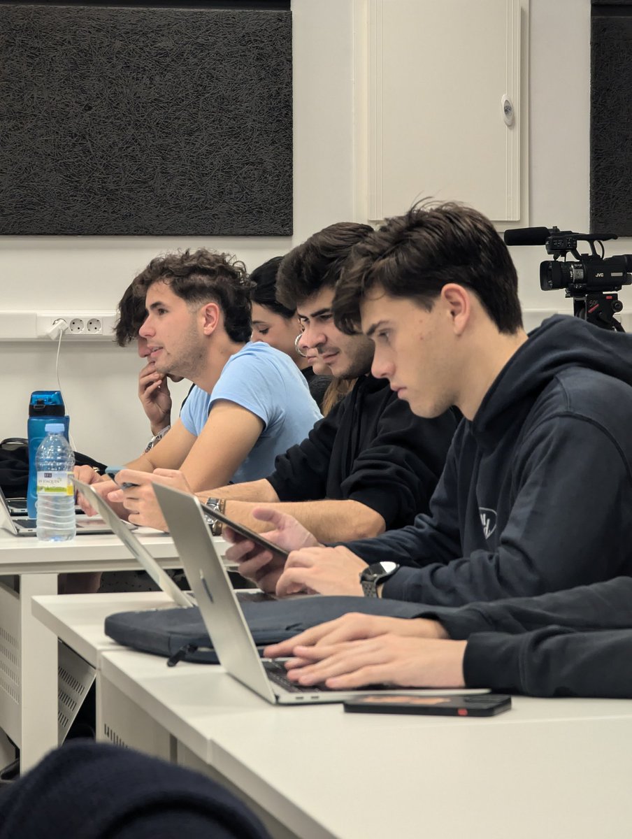 fcomsalamanca tweet media