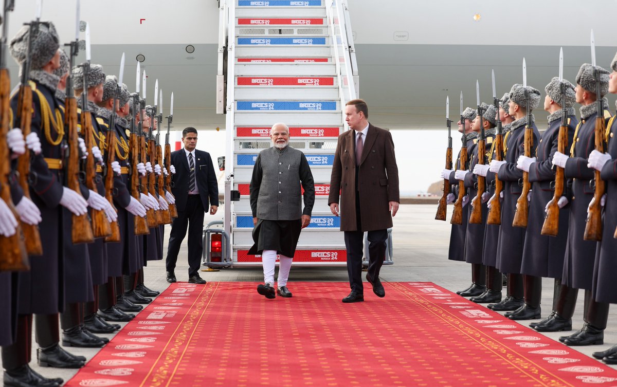 Narendra Modi tweet media