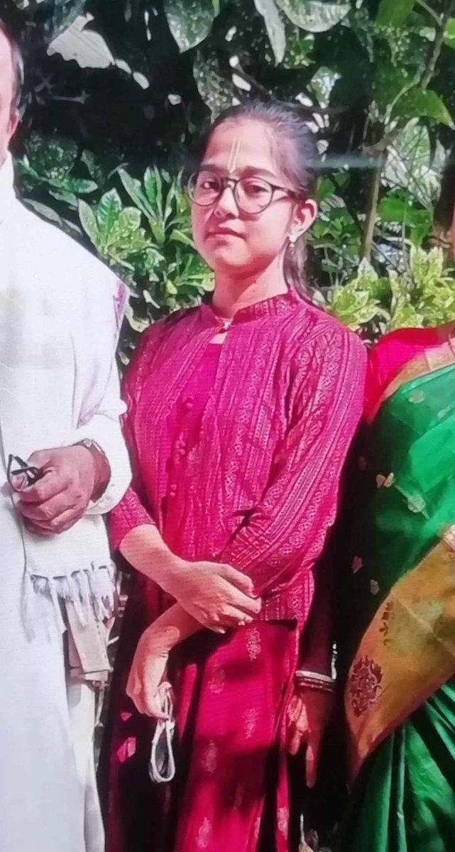 varun_tech21's tweet photo. Bangladesh : Minor Hindu girl Seema Thikadar(15) has been abducted and forcefully converted to Isl@m for nikah.
No minority Mu&lim girl faces such atrocity in Hindu majority India , but Hindus and other minorities face this regularly in Bangladesh
#UNHumanRights #FATFWatch #UN https://t.co/6wxUdhUck6