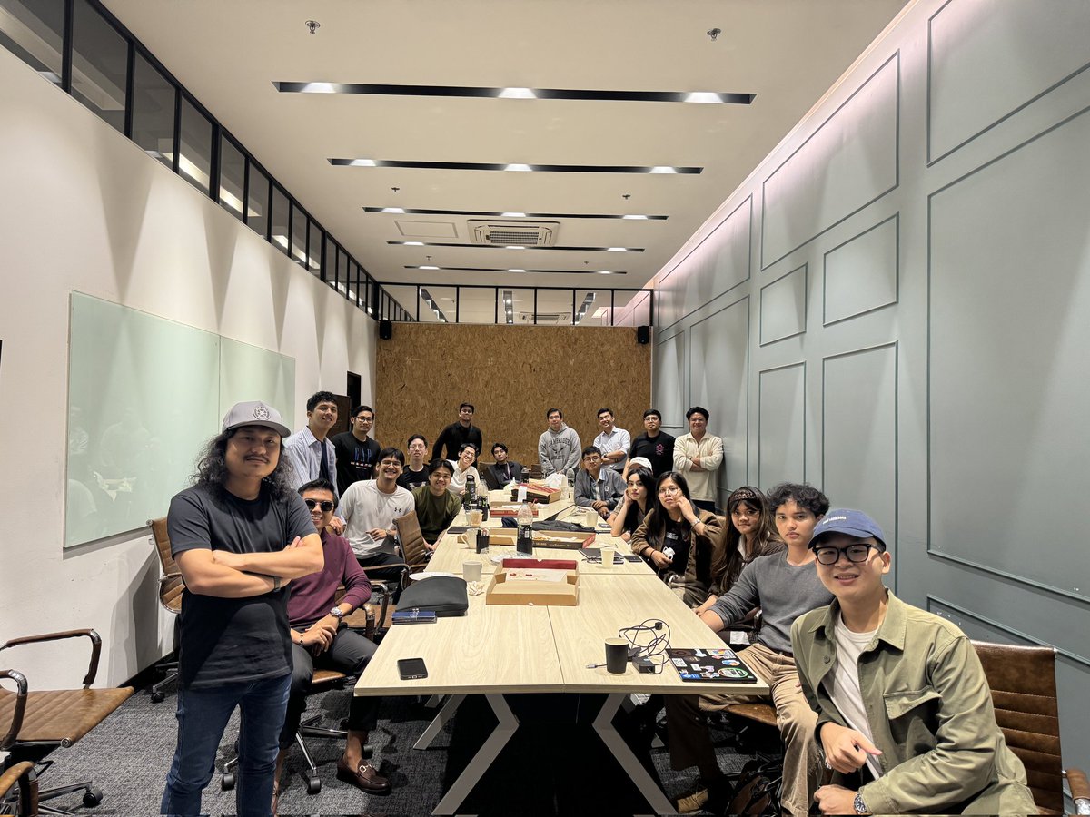 BayaniChain's tweet image. We’re beyond grateful to those who joined our side event at the Future Proof Tech Summit 2024, &quot;Build with Prismo: Web3 Architecture Workshop,&quot; co-presented by @bitpinas.

More workshops are on the way! Stay tuned for what’s next. 

#BYC #Prismo #TechSummit2024