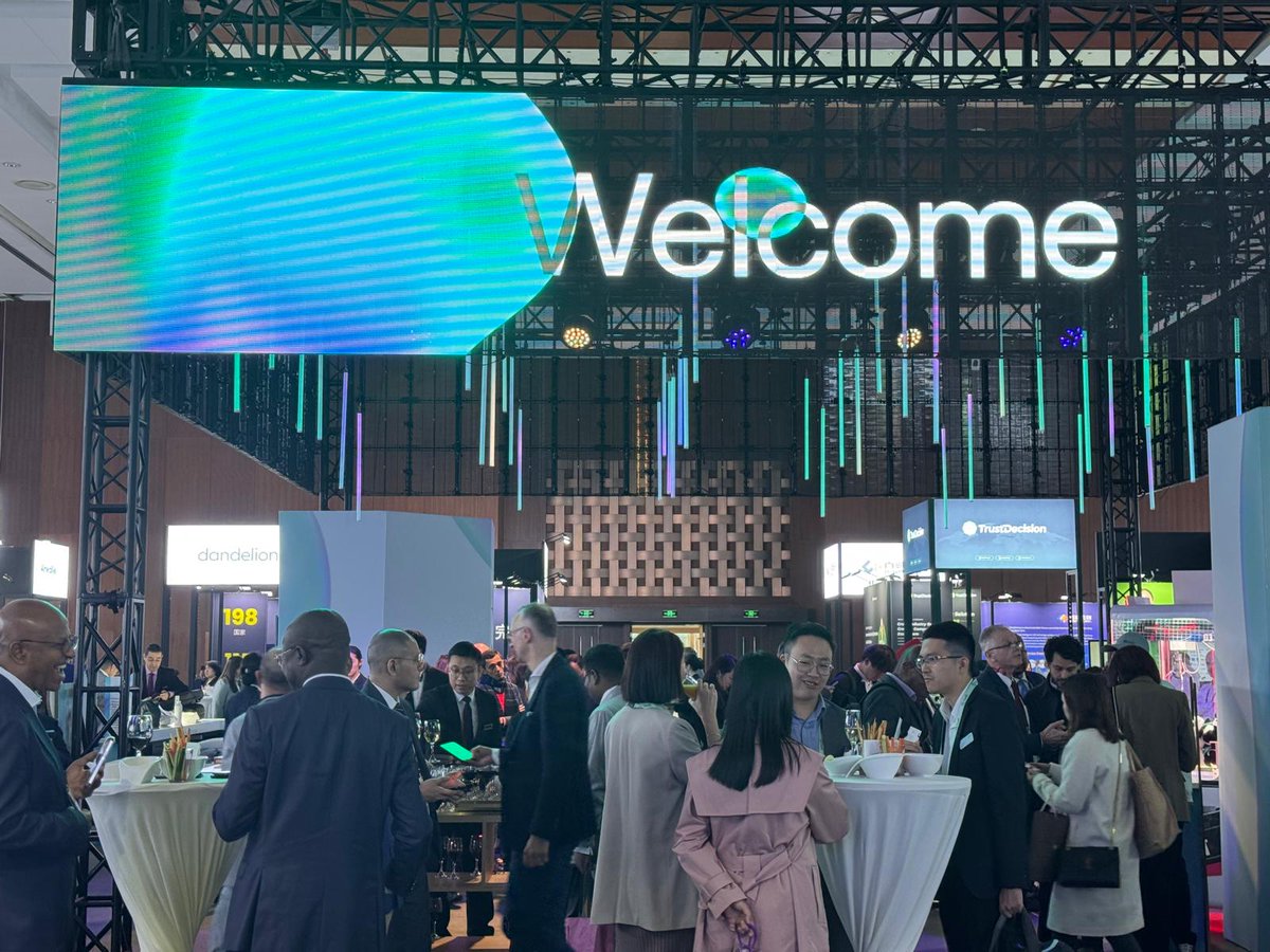 Get ready to network! Visit the Discover area now and meet fellow fintechs, banks, software vendors and corporate participants! 🤝 #networking #Sibos

okt.to/xTrWHl