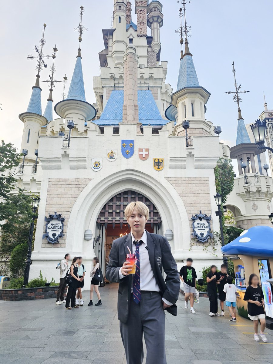 XIUMIN_INB100's tweet photo. 📸 안 해! 나 집에 갈래!😾 | 기분이다.ᐟ 김민석 다섯 살.ᐟ EP.2 Behind Photo

https://t.co/6pAqQRkBPj

#시우민 #XIUMIN #기분이다_김민석다섯살 https://t.co/6Jke5GLzz3