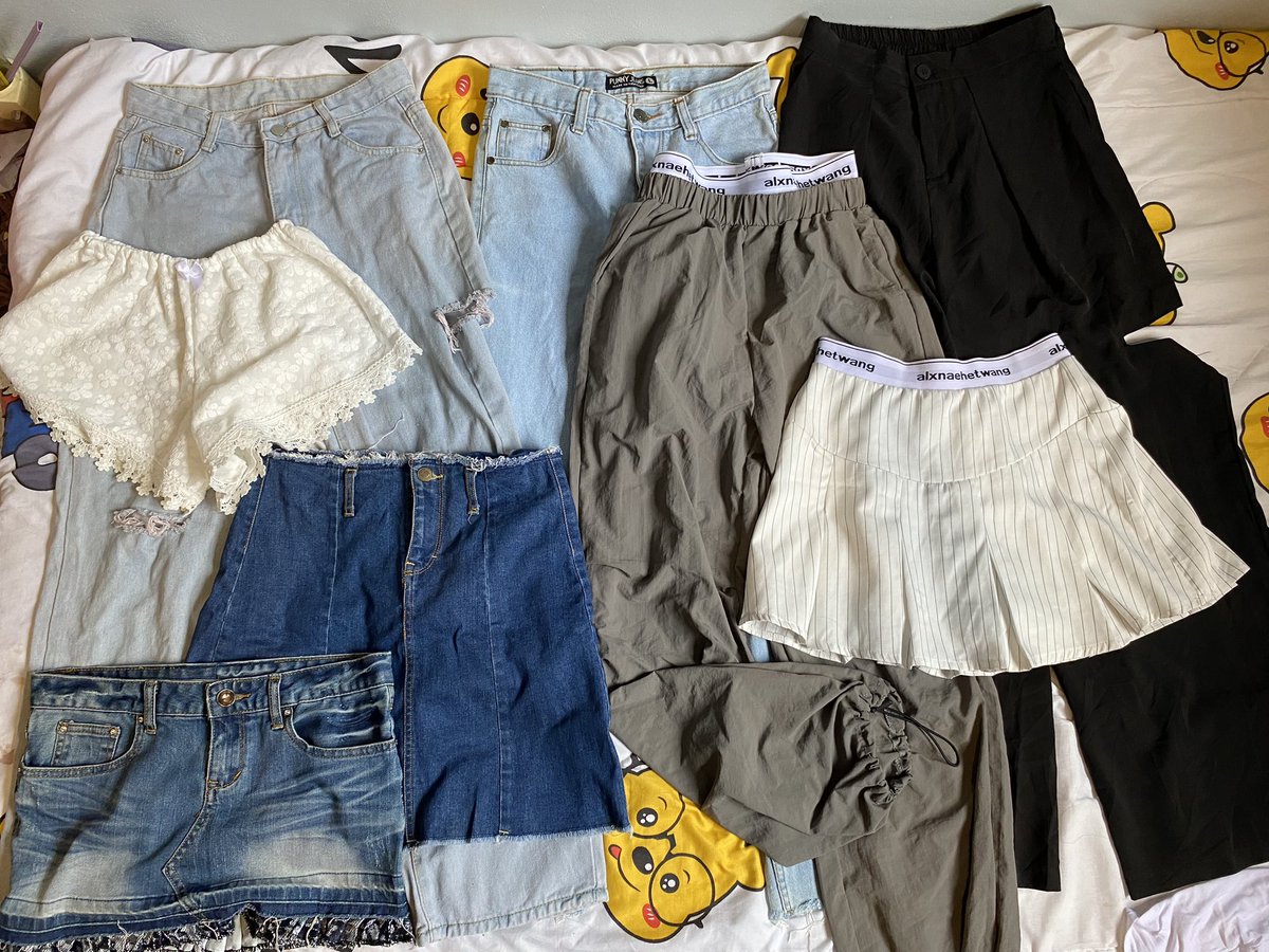 🧸โล๊ะเสื้อผ้ามือ1/2ของเค้า💅🏻 ถูกม้าก

 ⸝⸝ ราคา10-60฿💢
‼️มีเยอะกว่าในรูปน้า‼️บิกินี เสื้องานไอจี 

⭒ เหมาส่ง29฿📮
📍ปักเยอะลงเลยคับพ้ม🩷

#ส่งต่อเสื้อผ้า #ส่งต่อเสื้อผ้ามือสอง #ส่งต่อ  #เสื้อผ้ามือสอง #โล๊ะตู้ #โล๊ะตู้เสื้อผ้ามือสอง #เสื้อผ้ามือ2 #ส่งต่อคสอ #เสื้อผ้ามือ2