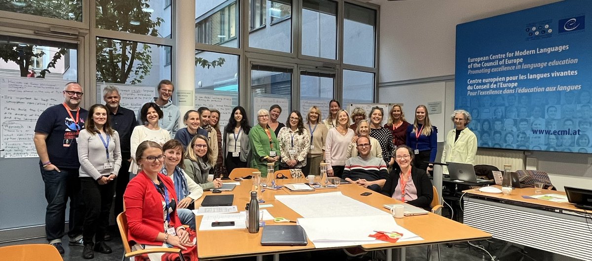 👥 La Dra. <a href="/caterinase/">caterina sugranyes</a>, el Dr. Josep Ballarín i el Sr. Will Bromberg van coordinar la Networking Meeting del 🌏 europeu Fostering the plurilingual wellbeing of language teachers.

📍 Va tenir lloc al Centre Europeu per les Llengües Modernes del Consell d’Europa.