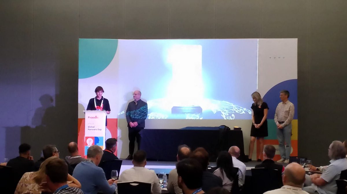 🚀🏆 Comença la <a href="/mootglobal/">MoodleMoot Global | #MootGlobal25</a> 24 amb la reunió de socis de Moodle! Estem emocionats de compartir que hem estat reconeguts com Branded Moodle App Contributor of the Year. 

#letselearntogether #MootGlobal24