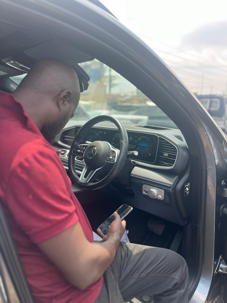 sparewo_ug's tweet photo. Your trusted partner for all things auto! Let Sparewo handle the hard stuff so you can focus on the fun of owning your new ride.
👉 Book your inspection, repairs, or full service now at https://t.co/RSZ0Gb700f.
#TheAutoHub #Sparewo #PrePurchasePerfection #CarCare https://t.co/jHs2MV30We
