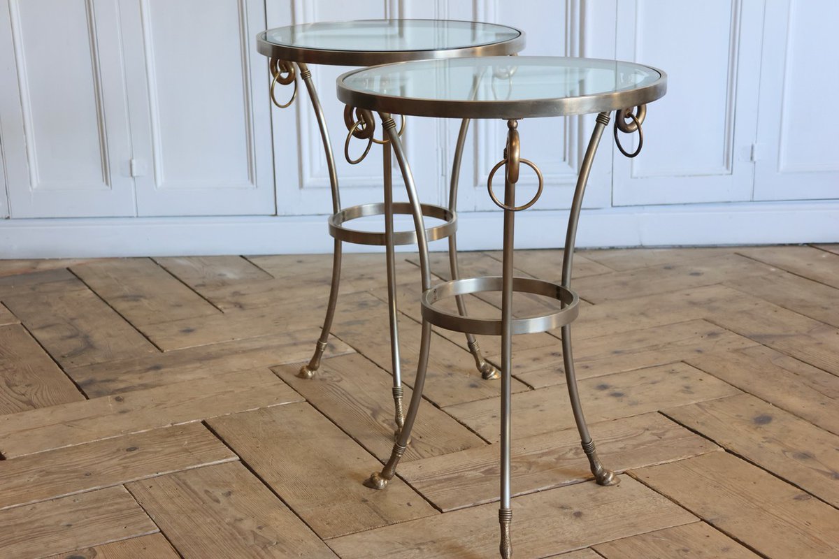 BrownriggUK's tweet image. Smart Pair of Late 20th Century Bronze and Patinated Steel Side Tables

tinyurl.com/5mhm5yar

#sidetables #antiquesidetable #paintedtable #paintedfurniture #antique #furniture