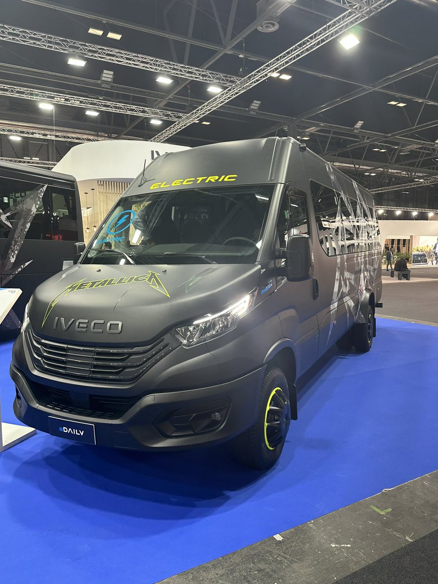 IvecoES's tweet photo. ¡Arranca @FIAA 2024! 📊🚍 Hoy es el primer día y comenzamos con la rueda de prensa de IVECO BUS, compartiendo los principales datos clave de la marca. Descubre todo sobre nuestras últimas innovaciones y estrategias en nuestro 📍stand 10C05 #IVECOBUS #FIAA2024 https://t.co/0A89i6PwVl