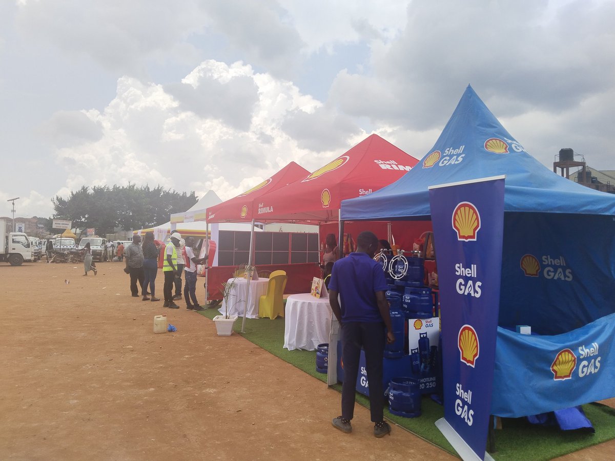 Bwaise_Terminal's tweet image. @Shell_Uganda Egabudde
All Bwaise Terminal Taxi Drivers set to enjoy giveaways from Shell.
Mujje Mujje

#ShellRimula