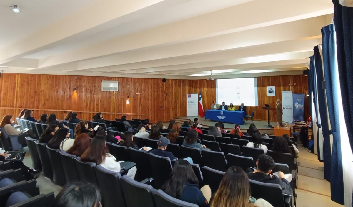 Nuestros compañeros <a href="/pasquinelJAH/">juan antonio huertas</a>  y Juan Romeo Dávila participaron en Tarapacá. Juan Antonio destacó estrategias para activar el "querer aprender", y Juan Romeo presentó su estudio sobre el bienestar docente.

Descubre más en nuestra entrada del blog: quereraprender.com/2024/10/22/pue…