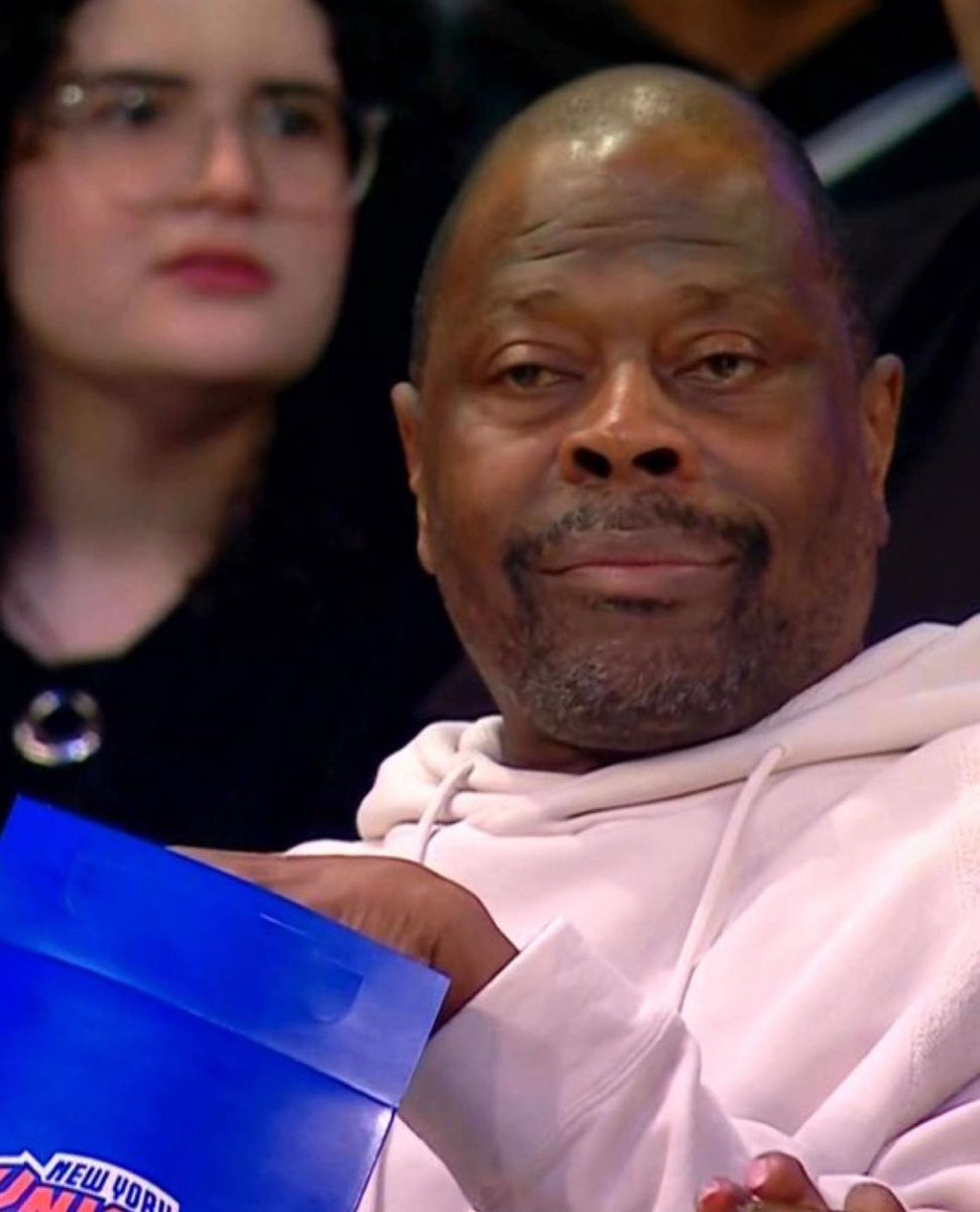 talentharris's tweet photo. @Vin__Monte Now this nigga a knicks fan lmaooo https://t.co/qge19GlS7H