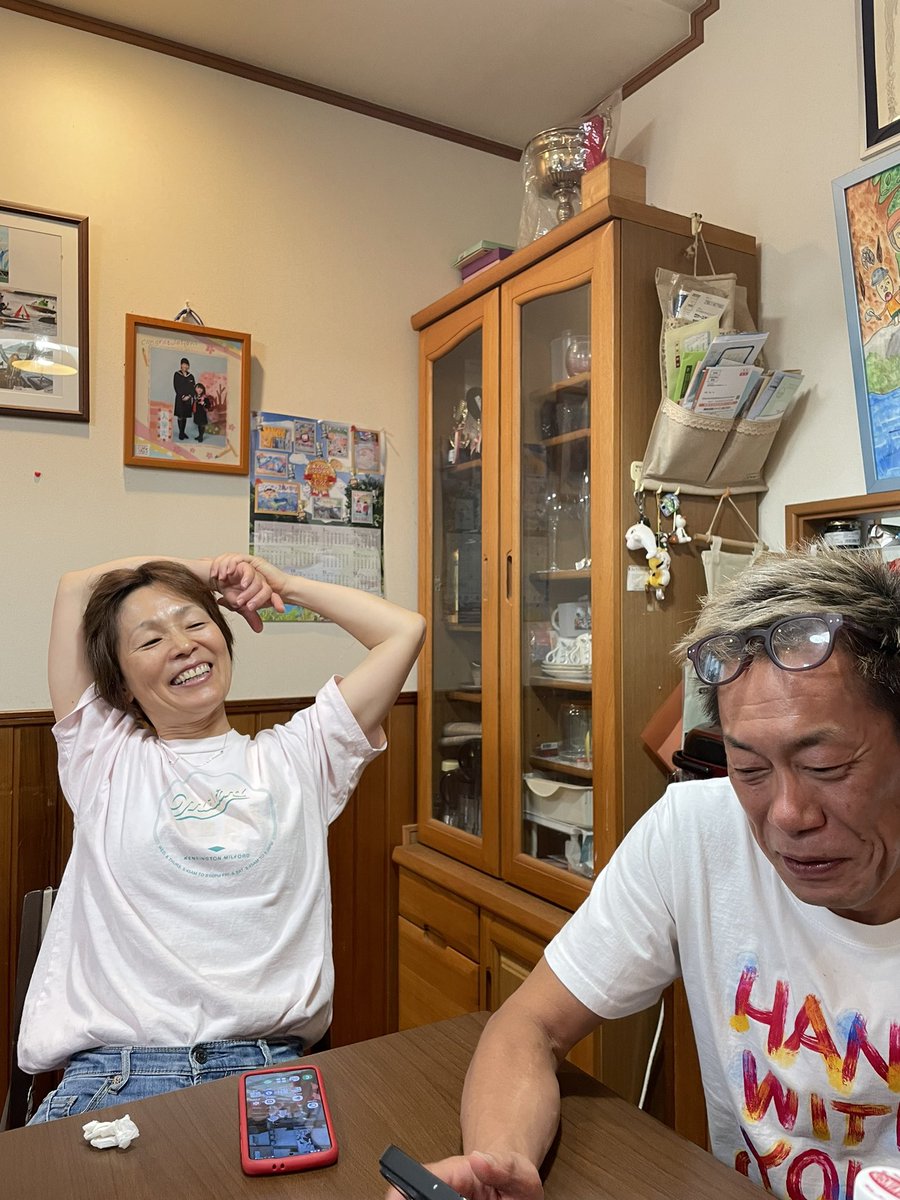 岩崎工務店の本社に今週の尼崎トークショーの作戦会議に来ました。

今回工務店グループでのチャリティーグッズ販売するのですが
今の社長の心配事は
『売れ残ったらどうしよう…』
だそうです。
ご協力よろしくお願いします🙇💦