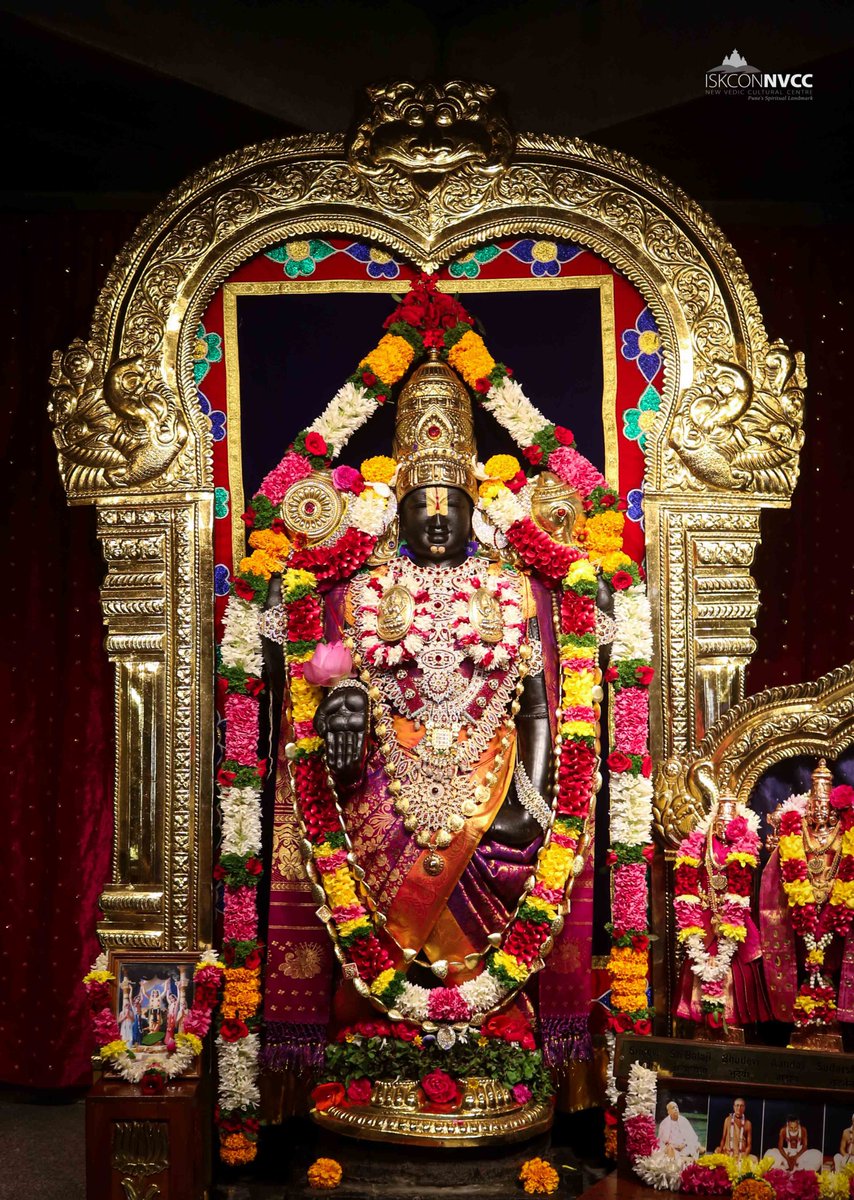 ISKCONPune's tweet photo. 🙏🏽Today's Darshan 📿 🗓22-10-2024🙏
🌷Sri Balaji🌷
🚩@ISKCONNVCCPune🚩
.
.
#Kartik #OfferDiyaToKrishna #KartikMonth
#Kartik2024 #DamodarMaas #Kartikmonth
#Damodarmonth2024 #ISKCONNVCC #ISKCONPune #ISKCONNVCCPune #ISKCON #22ndoctober #22ndoctober2024 #Tuesday
#Harinaamsankirtan https://t.co/eqNRQVzqJS