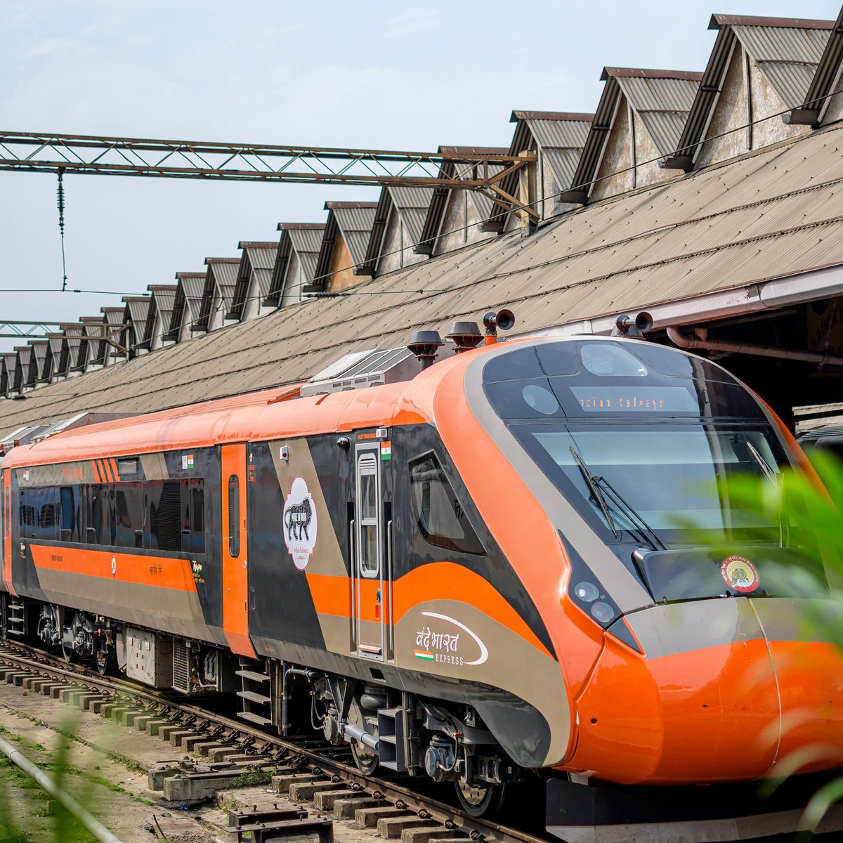 AbhijitSingh Chandel (@abhijitsing4u) on Twitter photo HON <a href="/AshwiniVaishnaw/">Ashwini Vaishnaw</a> Sir
We want #Nagpur to #Pune express train.
Cc: <a href="/nitin_gadkari/">Nitin Gadkari</a>
<a href="/ThePuneMirror/">Pune Mirror</a>
<a href="/nagpur_matters/">NagpurMatters</a>
msn.com/en-in/news/Ind… HON <a href="/AshwiniVaishnaw/">Ashwini Vaishnaw</a> Sir
We want #Nagpur to #Pune express train.
Cc: <a href="/nitin_gadkari/">Nitin Gadkari</a>
<a href="/ThePuneMirror/">Pune Mirror</a>
<a href="/nagpur_matters/">NagpurMatters</a>
msn.com/en-in/news/Ind…