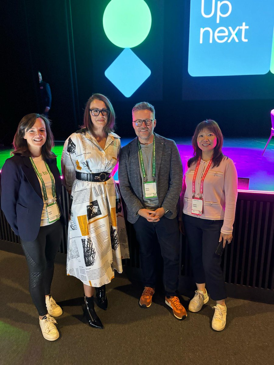 Louisestig's tweet photo. Today at #Elevate2024, I delivered a keynote on ‘A Leader’s Guide: Data and AI Driving Organizational Transformation.’ I explored how business data unlocks value in an AI-driven world, shared tips on embedding Gen AI, Responsible AI, &amp; building a strong data strategy for success. https://t.co/247aUDLaQc