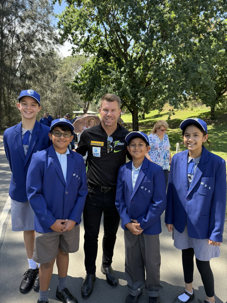 Today was a special day for 4 of our school leaders and Mrs Smith who represented our school at the community bbq in the presence of His Majesty King Charles III and Queen Camilla. Our students were also honoured to meet some of their sporting and creative heroes at the event.