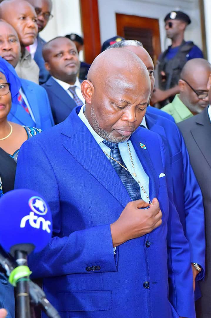 coeurdafriqueM's tweet photo. Quand il est là aux affaires de l'Etat on le sent ,et quand il n'est pas là on le sent aussi. Disait le professeur #KASONGO #MWEMA #YAMBA #YAMBA d'heureuses mémoire sur le #mwalimu @VitalKamerhe1 .
@Bibishe6 @BillyKambale1 https://t.co/qg0lymP365