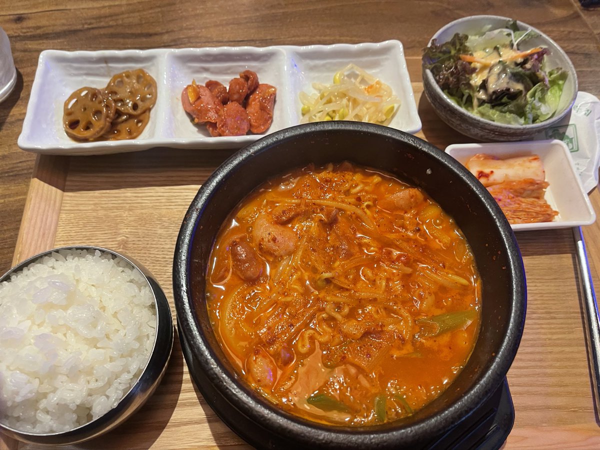 tanitxtu's tweet photo. 昼食べたら眠いわ🥱 https://t.co/hY7mqSO6t2