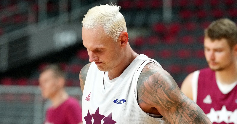 Sportazinas_com's tweet photo. 🏀 Smags laiks Timmas dzīvē – basketbolists “Instagram” rāda aizdomīgu un biedējošu saturu

#sportazinas #basketbols #Timma #sports #ziņas