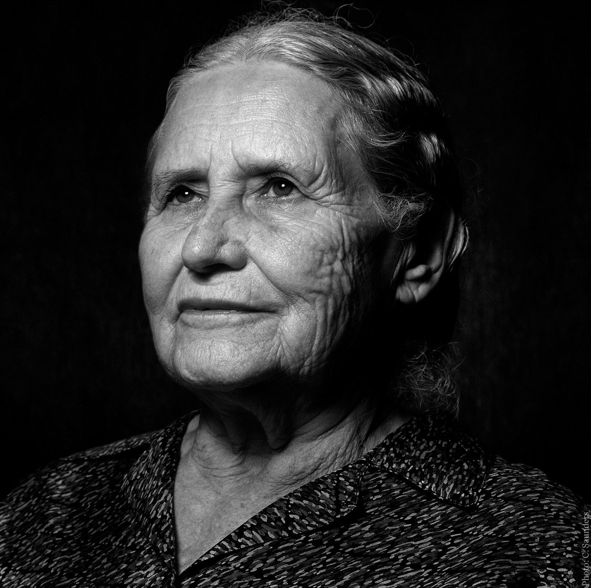 NobelPrize's tweet image. “Whatever you&apos;re meant to do, do it now. The conditions are always impossible.”

Novelist Doris Lessing was awarded the 2007 literature prize when she was 88 years old. She was and still is the oldest person to receive the award.