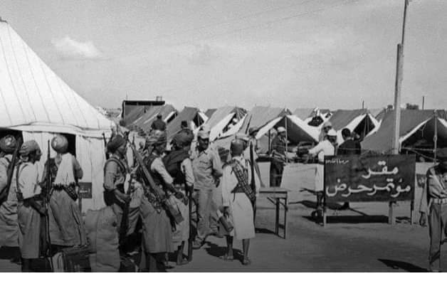 صور نادرة للوفد الجمهوري والوفد الملكي في مؤتمر حرض:
الذي عُقد بمؤتمر حرض في 23 نوفمبر 1965، بين وفدي الجمهورية والملكية، برعاية مصر والسعودية.
وكان الوفد الجمهوري برئاسة القاضي عبدالرحمن الإرياني. 
أما الوفد الملكي فقد كان برئاسة أحمد محمد باشا .