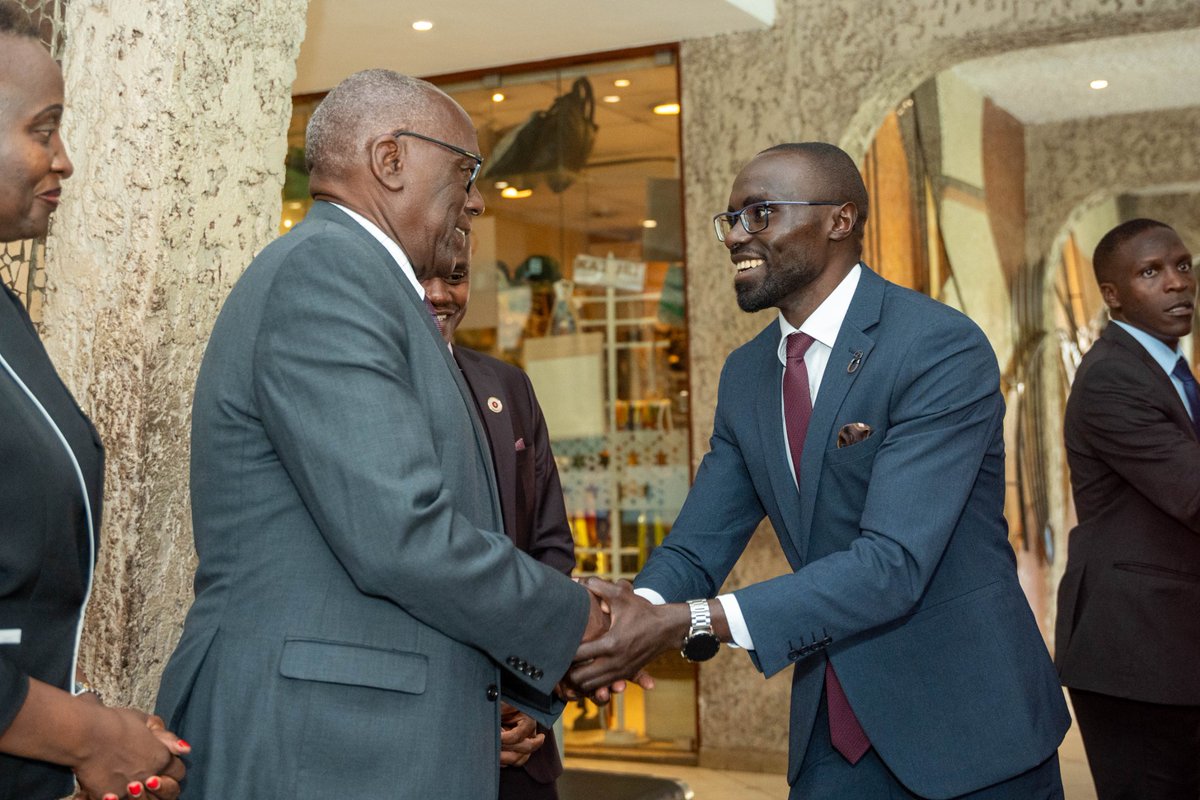 Eng. Eric Mugaa, PE, Cabinet Secretary for Water, Sanitation, and Irrigation, has arrived as the Chief Guest for the IEK media launch, marking the countdown to the 31st Annual Convention next week. #31stIEKConvention2024 #EngineeringExcellence #MediaLaunch
