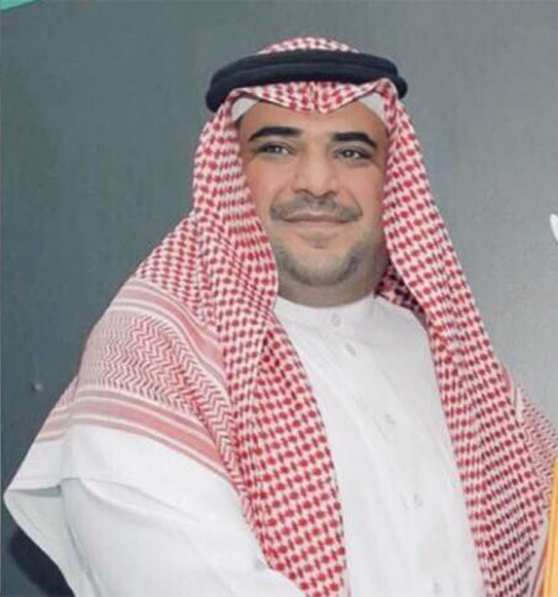 nj_hj1's tweet photo. مرحبا بك غيث من بعد اليباس
مـرحـبـا بك خـيـر فينا سرمدي

انت ساس لكل ساسٍ وانت راس
جعل يـفـداك الردي وابن الردي

طـلـتـك فنجالها يـبري العماس
يـا صـديـق  ويـا مـرافـق سيدي

خـادم الـبـيـتـين ومحمد اساس
وانت بعد سهيل عندي والجدي

 #سعود_القحطاني
#مرحبا_يابوخالد

@saudq1978 https://t.co/keMRlQawts