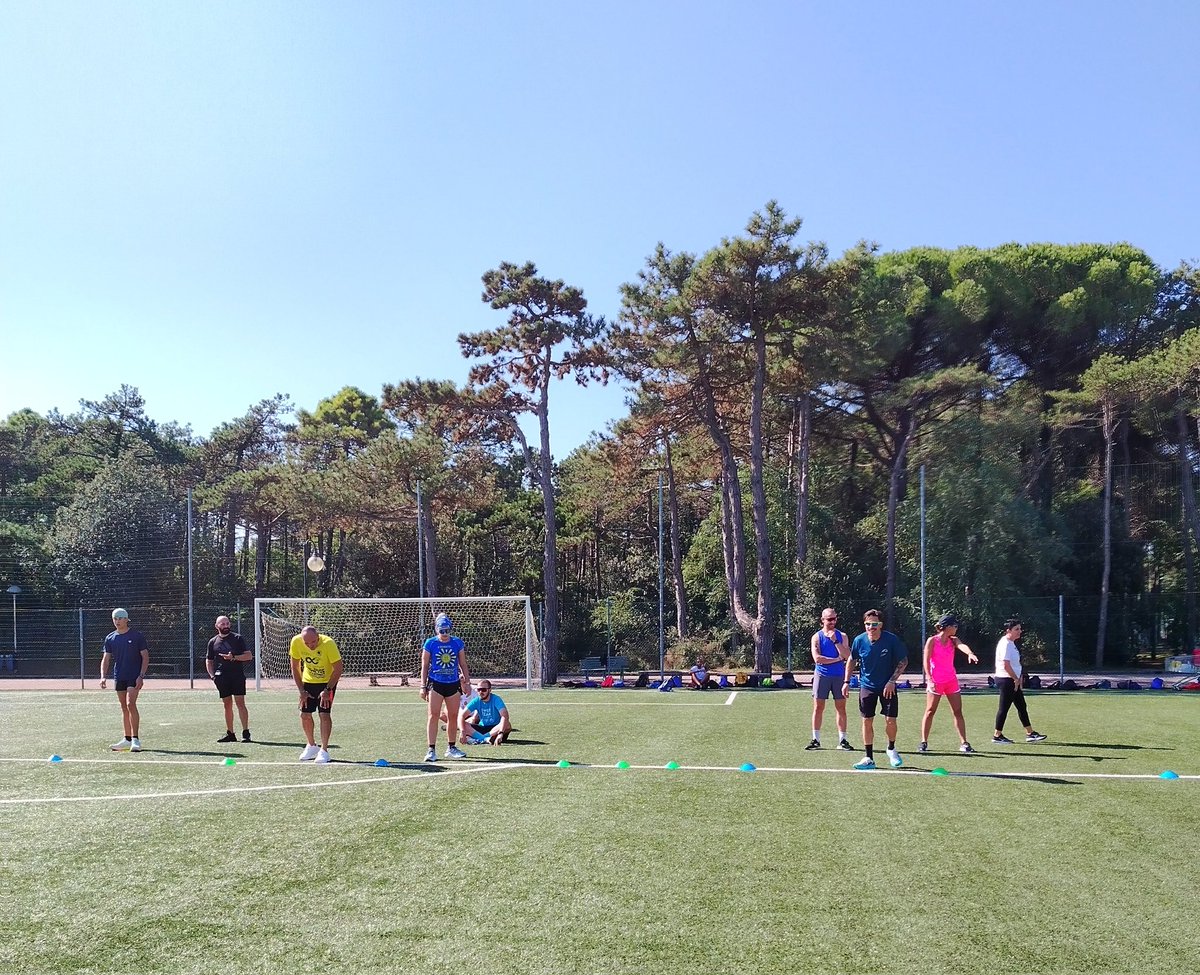 agnesepirazzi's tweet photo. L'allenamento aerobico è fondamentale per migliorare la salute metabolica, contribuisce alla gestione del peso, del colesterolo e della glicemia.
Introdurlo nella routine quotidiana può fare la differenza! 🏃🏼‍♂️💚

#movimento #fitness #allenamento https://t.co/2izu6HQpYc