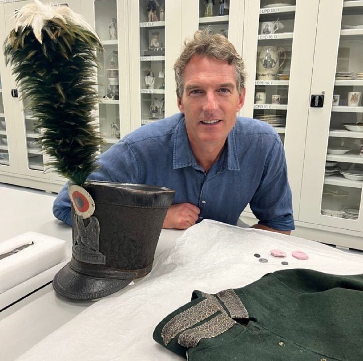 Dan Snow (@thehistoryguy) on Twitter photo A 19 yr old British naval officer made a daring escape through the heart of Napoleon’s empire in 1809.
His story was absolutely unknown….Until his descendants handed heirlooms in the attic to <a href="/RMGreenwich/">Royal Museums Greenwich</a>.
Here’s the full story for the first time
🎧: podfollow.com/dan-snows-hist… A 19 yr old British naval officer made a daring escape through the heart of Napoleon’s empire in 1809.
His story was absolutely unknown….Until his descendants handed heirlooms in the attic to <a href="/RMGreenwich/">Royal Museums Greenwich</a>.
Here’s the full story for the first time
🎧: podfollow.com/dan-snows-hist…