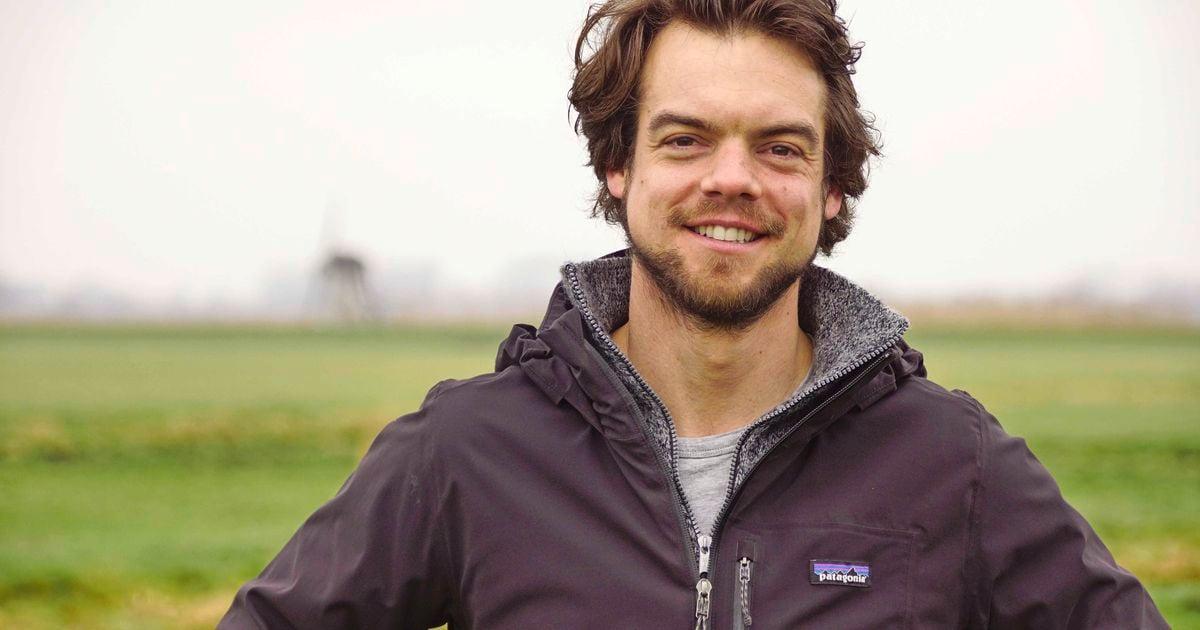Op 12-jarige leeftijd besluit Joost van Schie dat hij de boerderij van zijn ouders niet gaat overnemen. Na de middelbare school gaat hij economie studeren in Amsterdam, werkt acht jaar in het bedrijfsleven, tot hij een gesprek heeft met zijn ouders. „To... telegraaf.nl/financieel/716…