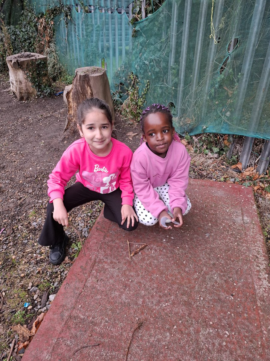 ms_lawson_class's tweet photo. Maths challenges in the garden #mathsweek2024 https://t.co/9IBx4XD7lu