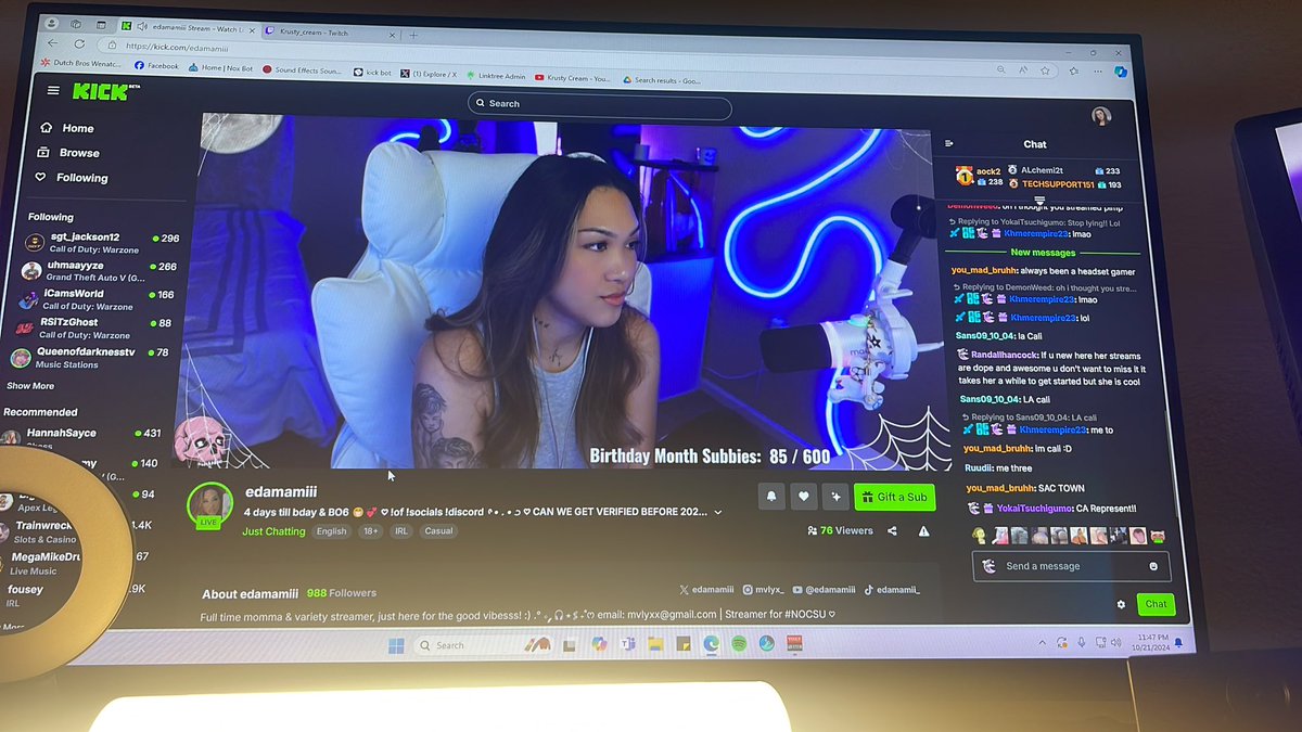 krustyCreamTeam's tweet photo. 988 her goal is 1000 can we help get her their! 
https://t.co/59grd6eqzG https://t.co/oznrWEUHaZ