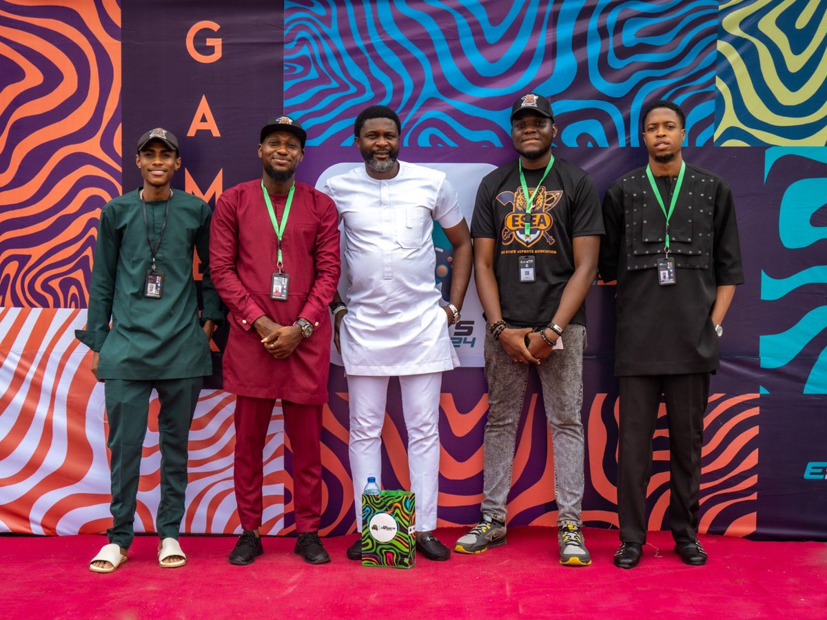 Esports_Edo's tweet photo. Edo FA Chairman Fred Newton Erhunmwunse with a cross section of ESEA executives #eee24 #esports #gaming https://t.co/Dg8hQf14BO
