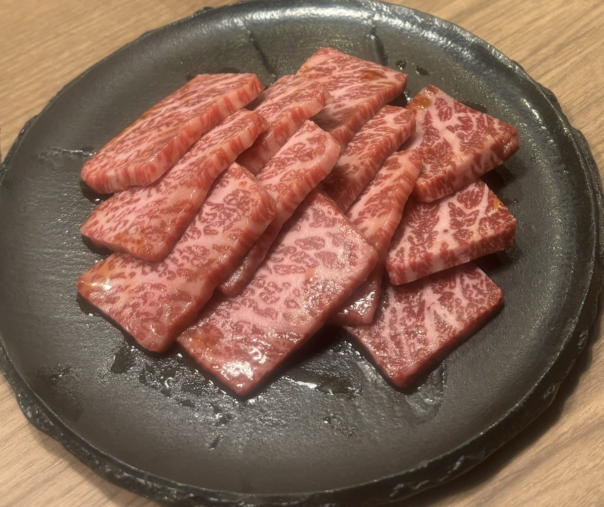 SMS_KIYA's tweet photo. 焼肉 光貴さんで
新しいスタッフ2名の
歓迎会をしました。 https://t.co/17HLZZ4K0E