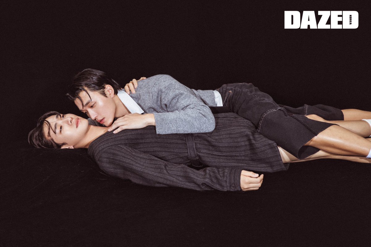 DazedKorea's tweet photo. 우리 사랑은 섹스가 아니야

드라마 <대도시의 사랑법>이 우여곡절 끝에 세상에 나왔다. 예고편 돌연 삭제, 공개 반대 시위, 일종의 ‘좌표’가 찍혔다는 이 현상이 우리의 좌표 그 자체일 수 있다. 

#대도시의사랑법 #LOVEINTHEBIGCITY

Discover more in <DAZED> KOREA November 2024 issue. https://t.co/KPxsqvqPb9