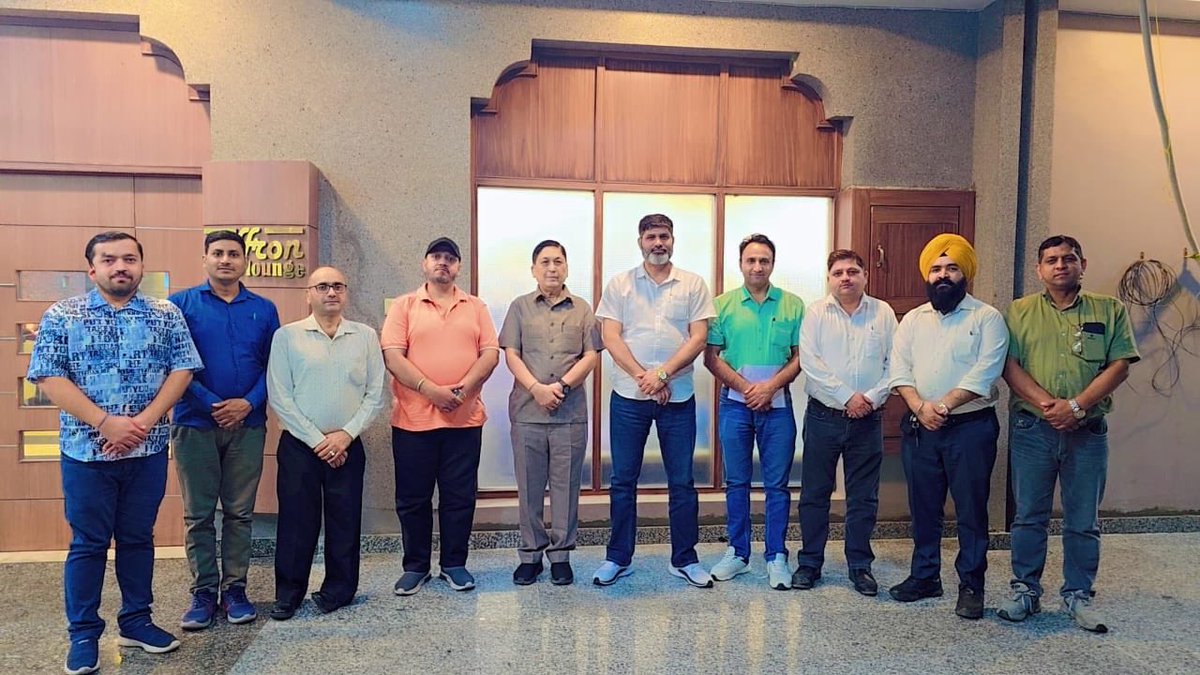 ChalotraNaresh's tweet photo. Pic from executives meeting of lawa https://t.co/p5hKeZ6rPC